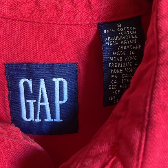 GAP Fire-engine Red Casual Button Up - Size S - Picture 3 of 8
